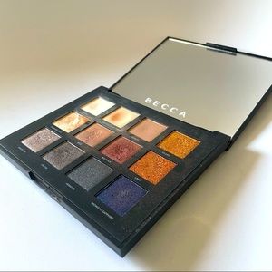BECCA cosmetics Eyeshadow Volcano Goddess Eyeshadow Palette 12 shadows - Mirror